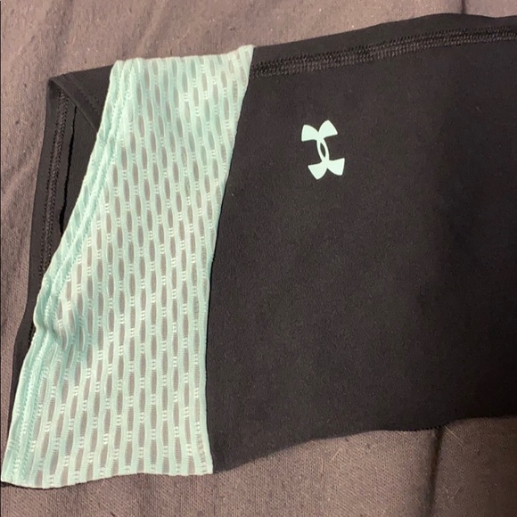 Under armour capris - Picture 2 of 6